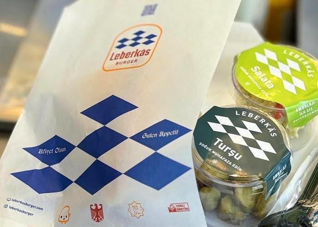 Leberkas Burger şimdi de Türk tüketicilerin damak zevkine hitap edecek 2