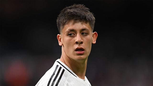 Milli oyuncu Arda Güler Real Madrid'in yeni 10 numarası olabilir! Modric sonrası için 10 numara aranıyor...