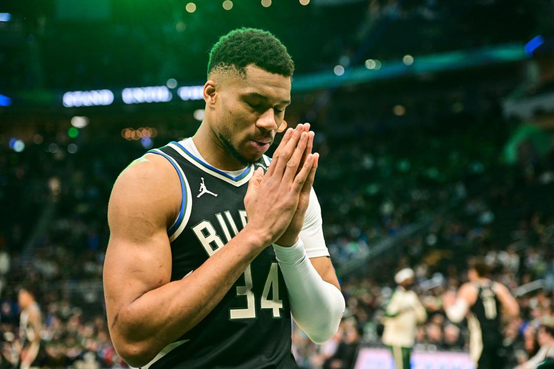 NBA yıldızı Antetokounmpo nun Fenerbahçe yanıtı olay oldu! 1