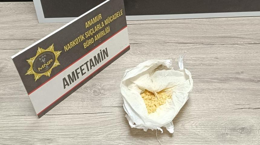 Uyuşturucu satıcısına suçüstü!  ’Uyuşturucu Madde Ticareti Yapma’ suçundan tutuklandı
