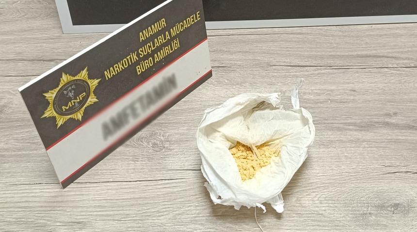 Anamur'da uyuşturucu satıcısı yakalanıp tutuklandı