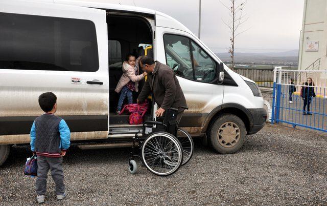 Elif'in yaşamı, 'e-okul' sistemi sayesinde değişti