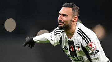 Beşiktaş'ta ilk ayrılık gerçekleşiyor! Onur Bulut Başakşehir yolcusu... Anlaşma neredeyse tamam