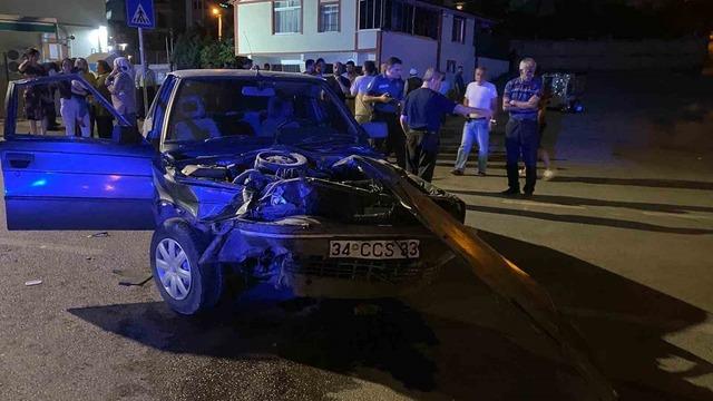Kocaeli’de 2 otomobil çarpıştı: 2 yaralı