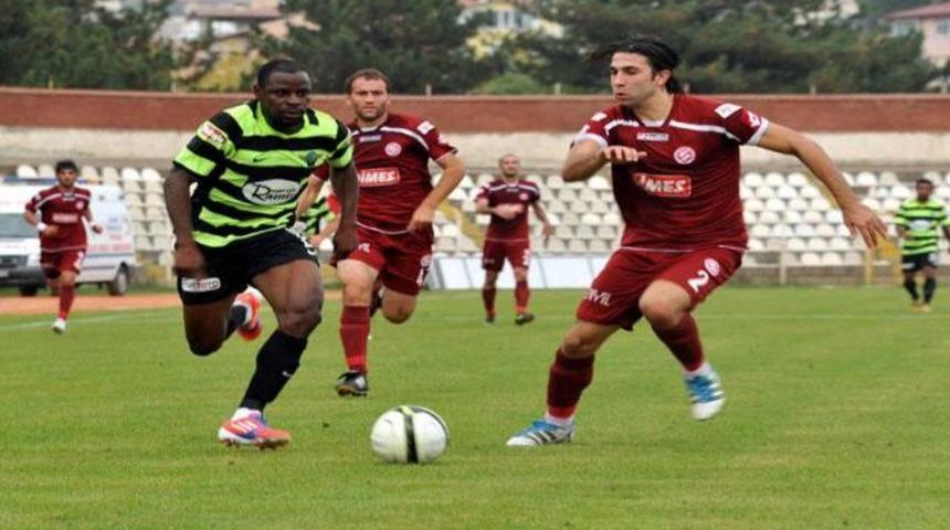 Akhisar kupada Tokat yedi!