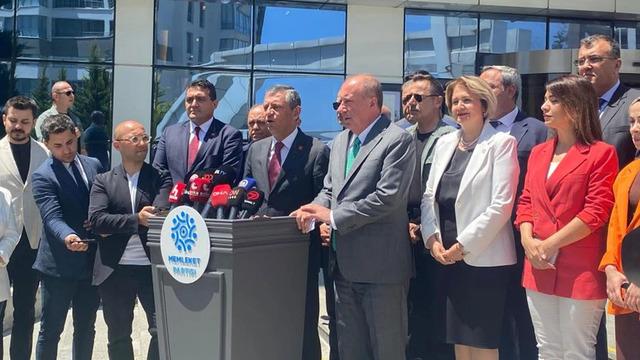 CHP lideri Özel kameralar önünde 'baba ocağına' davet etmişti! Gündem yaratan iddia... İnce'nin CHP rozeti takacağı tarih belli oldu