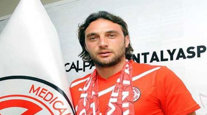 Hakan Arıkan Antalyaspor'da!