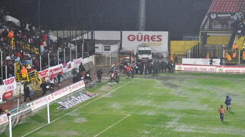 Akhisar-Antalya ma&ccedil;ı ertelendi!