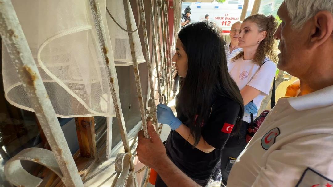 1200xauto Yatakta can çekişen babaya oğlundan pes dedirten sözler: "Seni burada ölüme terk ediyorum artık"
