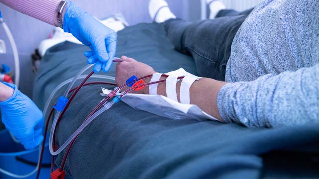 Tıp dünyasında görülmedi! Midesindeki sıvıdan kurtulmak için bakın ne yedi! Uzmanlar şoka girdi