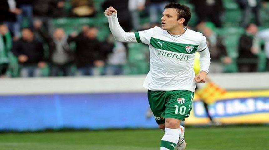 Batalla takımda kalacak mı?