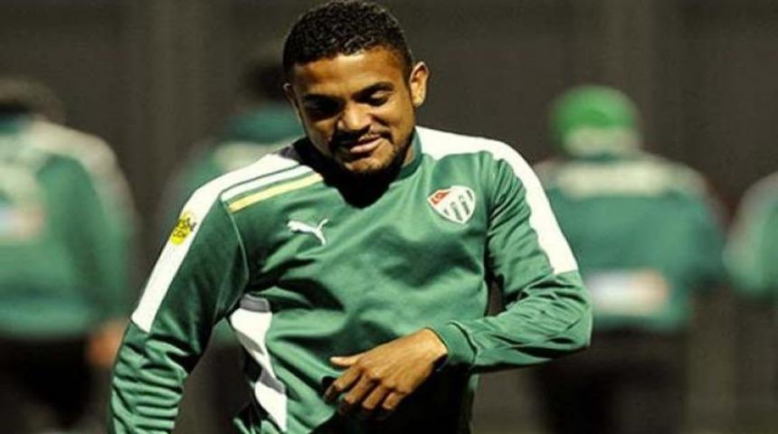 Vederson Kartal oluyor!