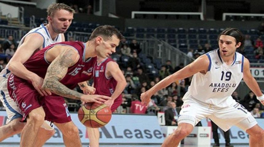 Anadolu Efes, Trabzon'a fark attı!