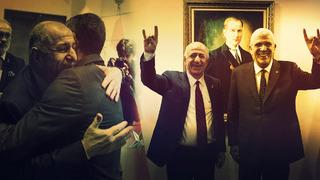 Özdağ'ın ziyaretinde dikkat çeken iki kare! Önce bozkurt yaptı, sonra sarıldı