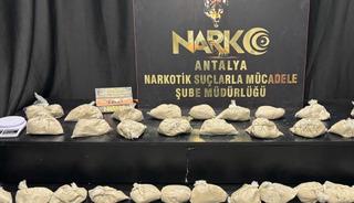 Antalya'da 15 kilogram eroin ele geçirildi