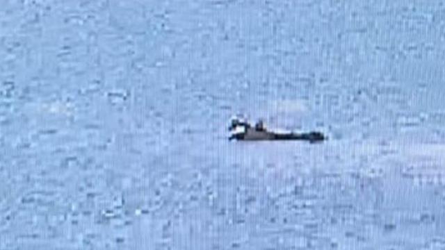 Adana'da yangın söndürme uçağı düştü! Pilotun durumu iyi: Uçağım düştü, beni alın