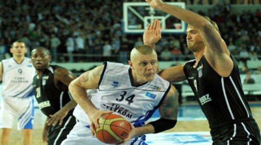 Kartal Telekom'u da devirdi!