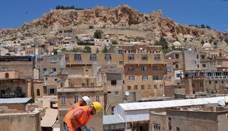 Mardin'in tarihi dokusu ortaya çıkarılıyor; 50 yapı yıkıldı