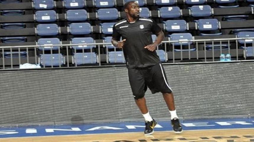 Beşiktaş'ta Mensah Bonsu şoku!