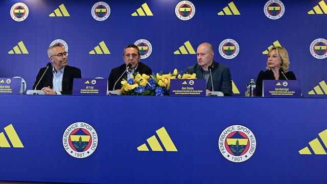 Fenerbahçe Başkanı Ali Koç'tan yeni sezon formalarındaki yıldız konusunda çarpıcı açıklama! 