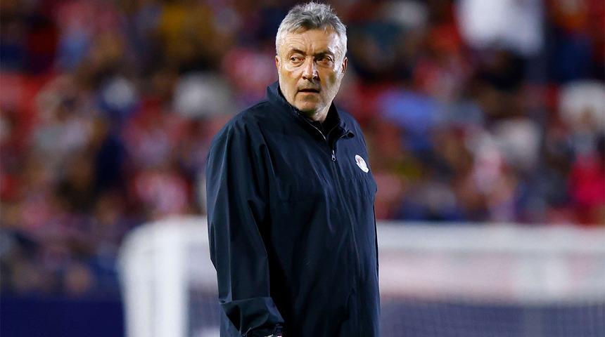 Galatasaray'ın eski teknik direktörü Domenec Torrent'ten eşi görülmemiş olay! Frikikleri herkesi şaşırttı...