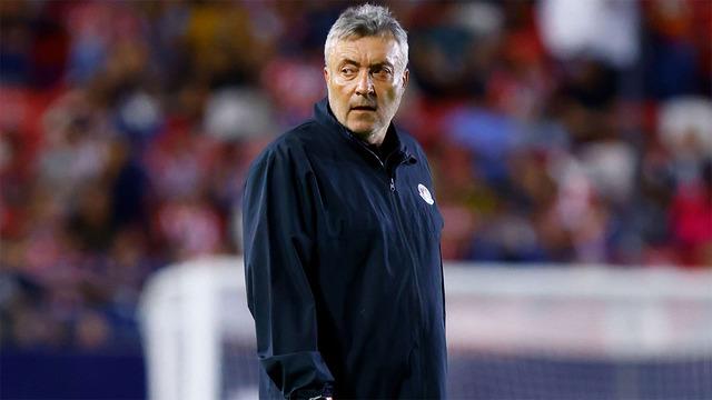 Galatasaray'ın eski teknik direktörü Domenec Torrent'ten eşi görülmemiş olay! Frikikleri herkesi şaşırttı...