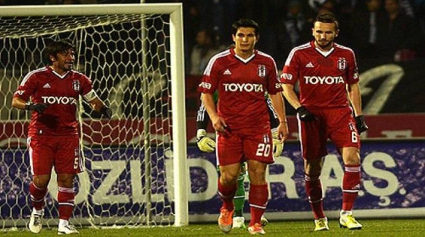 Beşiktaş'ta savunma alarmı..!