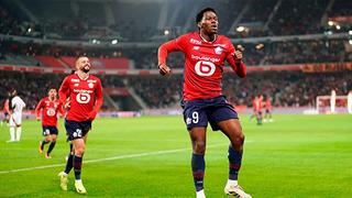 Fenerbahçe de golcü krizi yaşanıyor! Mourinho'nun bir isteği daha olmadı... Evann Guessand'dan kötü haber