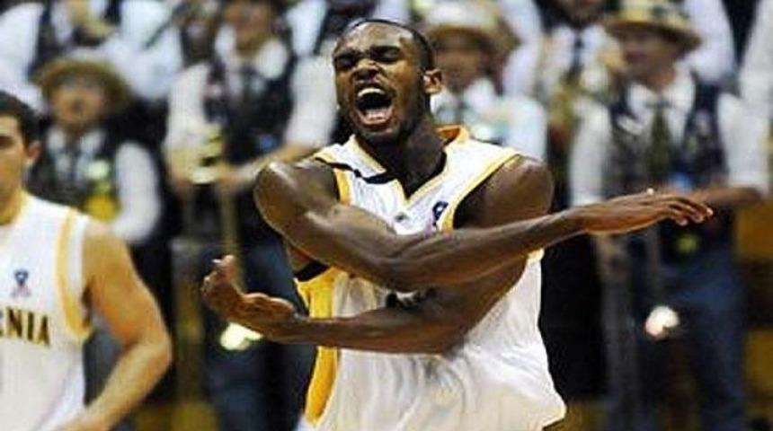 Kartal ilk bombayı patlattı..!