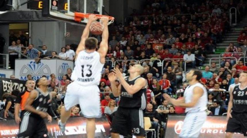 Kartal ezdi ge&ccedil;ti!