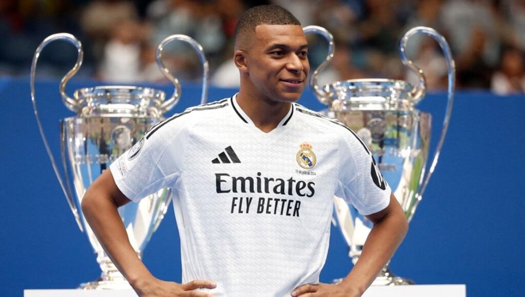 Real Madrid den resmi açıklama geldi! Yıldız isim Kylian Mbappe hastaneye kaldırıldı 1