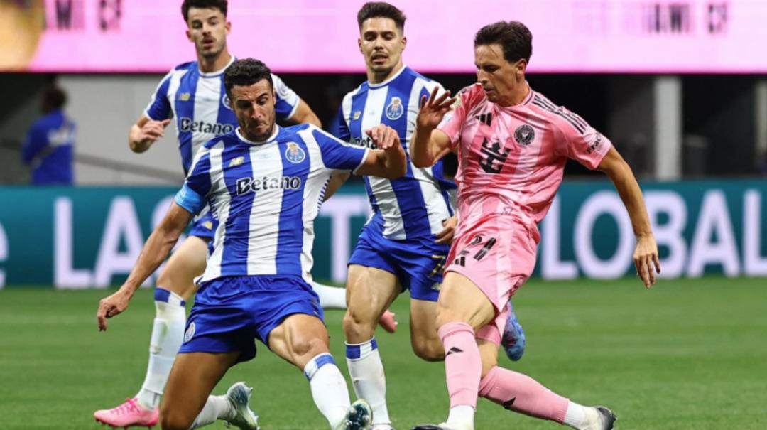 Messi 37 sinde de Messi... Yok böyle geri dönüş! Arjantinli yıldız yine yapacağını yaptı... Öyle bir frikik golü attı ki, dünya onu konuşuyor! 1