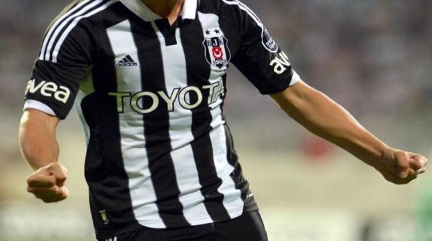 Beşiktaş'a derbi i&ccedil;in k&ouml;t&uuml; haber