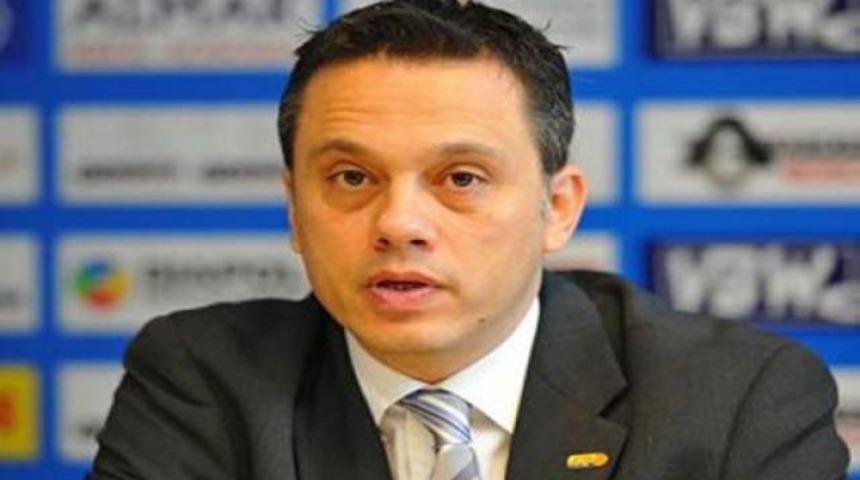 Fenerbah&ccedil;e'ye Yunan ko&ccedil;!