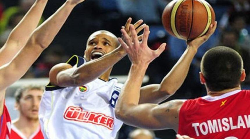 F.Bah&ccedil;e hedefe kilitlendi!