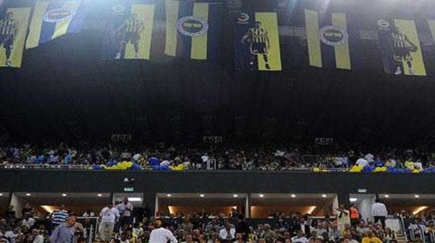 Sinan Erdem'de faciadan d&ouml;n&uuml;ld&uuml;!