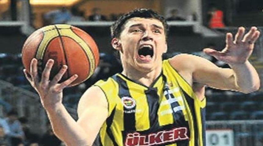 Fener'in yıldızına 3 ma&ccedil; ceza!