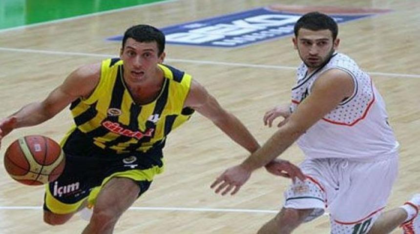 Banvit F.Bah&ccedil;e &Uuml;lker'i devirdi!