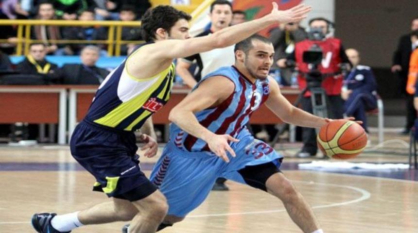 F.Bah&ccedil;e Trabzon'u uzatmada devirdi!