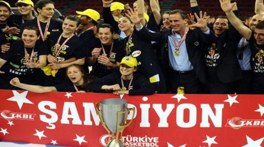 Fenerbah&ccedil;e 10. kez şampiyon!