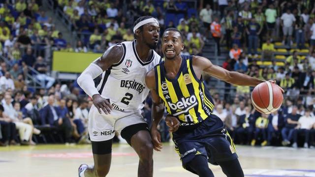 Fenerbahçe, final serisinde 2-0 öne geçti