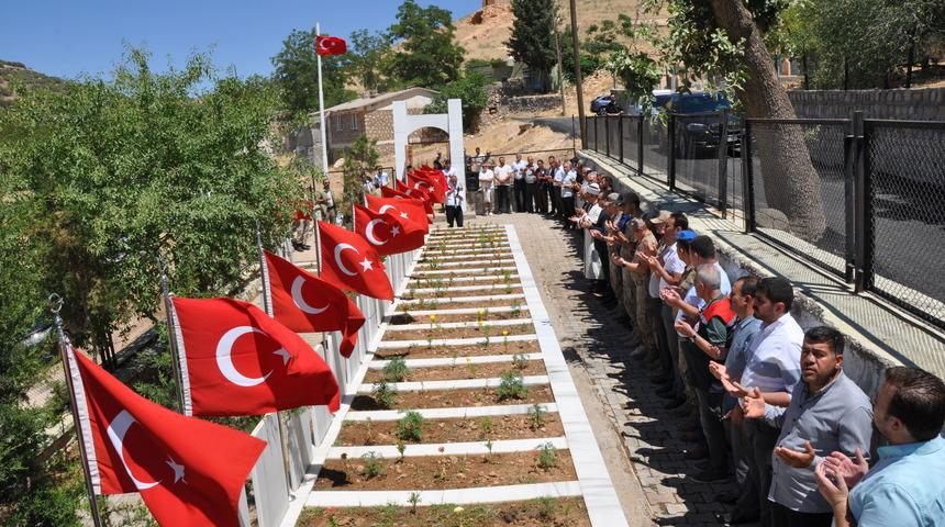 Mardin'de 38 yıl önce şehit edilen 30 kişi, törenle anıldı