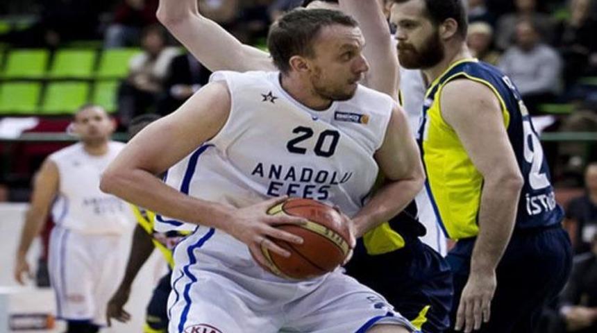 Anadolu Efes, F.Bah&ccedil;e &Uuml;lker'i yıktı!