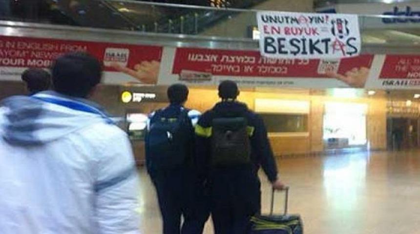 Fenerbah&ccedil;e'ye şok pankart..!