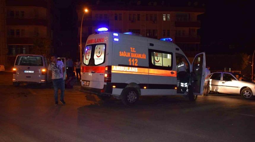 Malatya’da uykusunda camdan düşen çocuk yaralandı