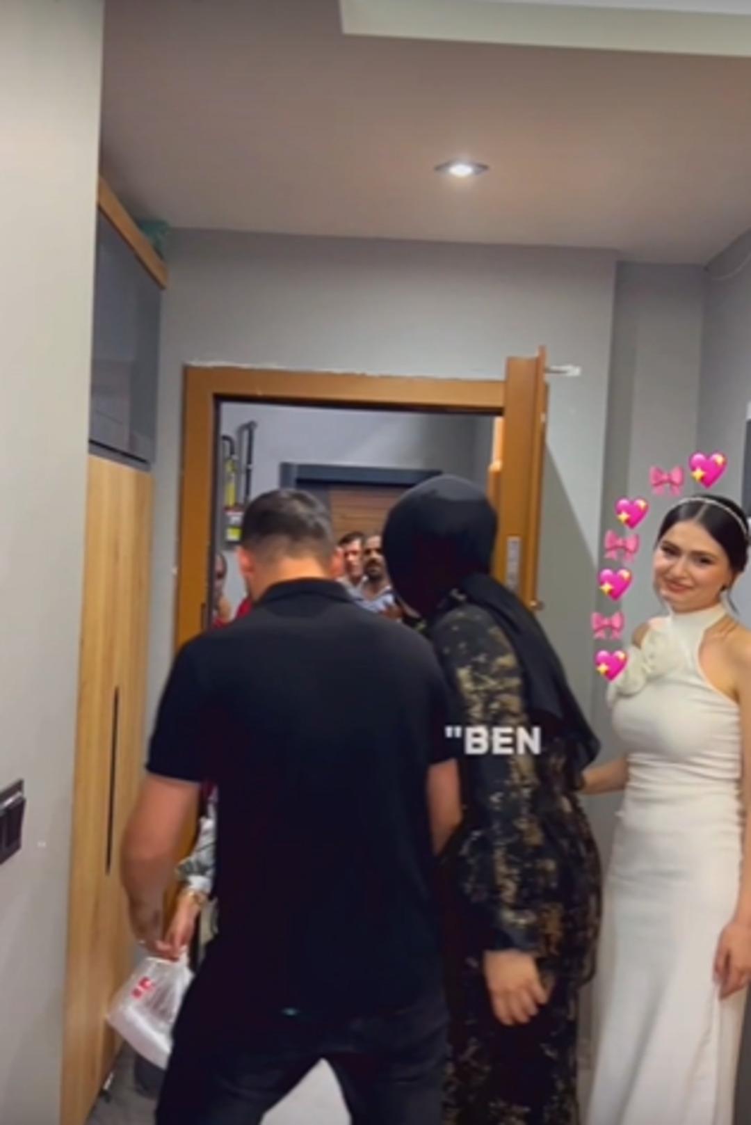 İsteme merasiminde kapıyı açan gelin şoke oldu! Damat adayını beklerken... 2
