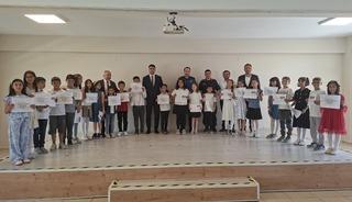 Hisarcık’ta öğrencilerin karne heyecanı