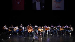 Maltepe'de geleceğin sanatçılarından yıl sonu gösterisi