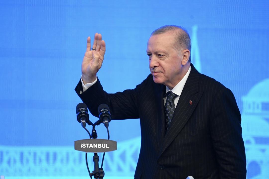 AA-20250620-38337179-38337178-CUMHURBASKANI_ERDOGAN_ISLAM_ISBIRLIGI_TESKILATI_GENCLIK_FORUMUNA_KATILDI