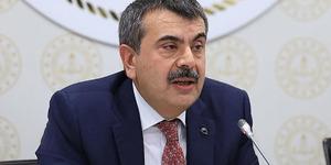 MEB'ten yeni adım! Bakanı Tekin duyurdu: Okullarda serbest kıyafet uygulaması sona eriyor, forma geri dönüyorr